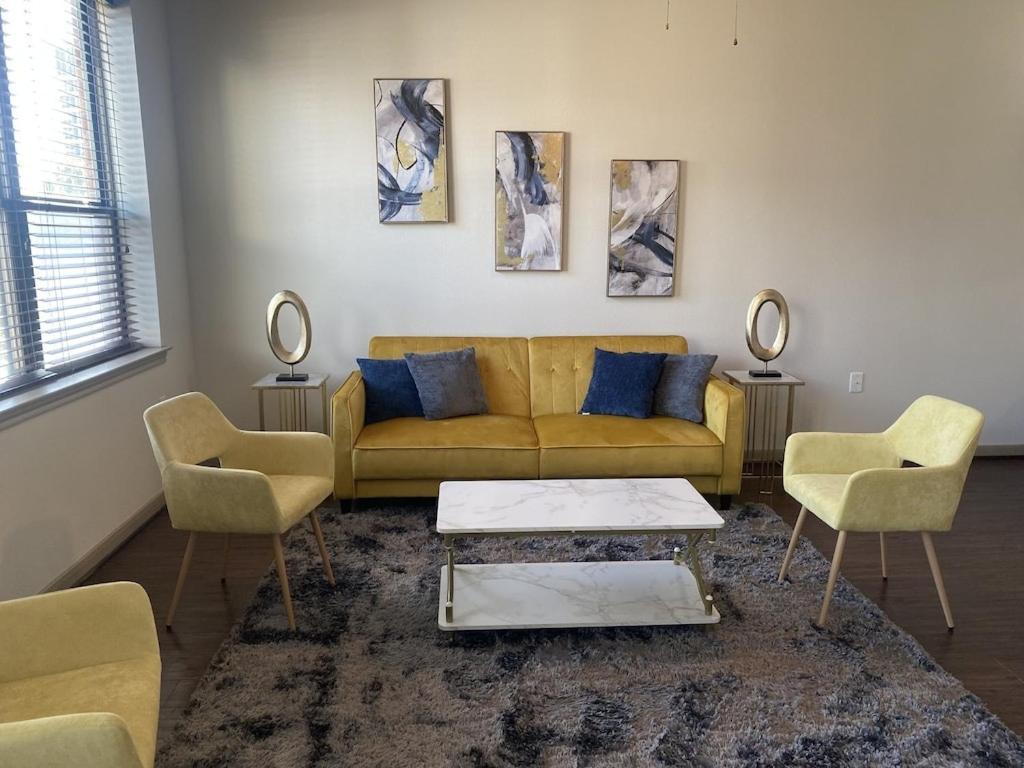 Luxe Getaway Astros Nrg Galleria Apartment Houston Exterior photo